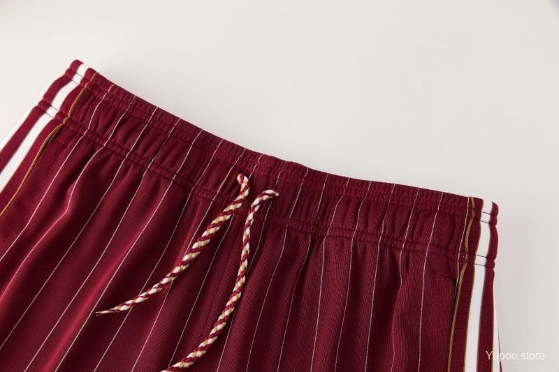 26/27  Arsenal  Maroon Pinstripe Short Sleeve+Soccer Shorts — imagen 4