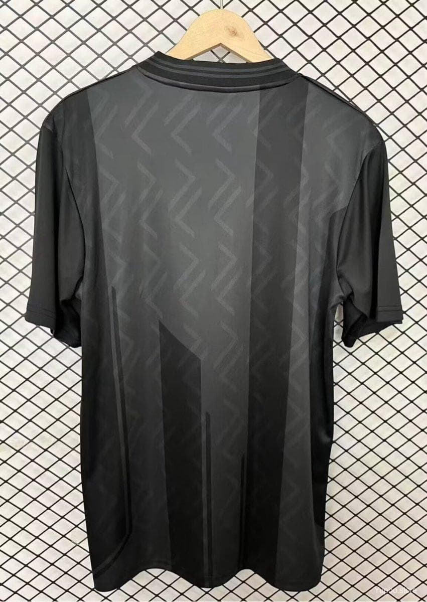 Retro 93/95 Southampton Black Special Jersey — imagen 3
