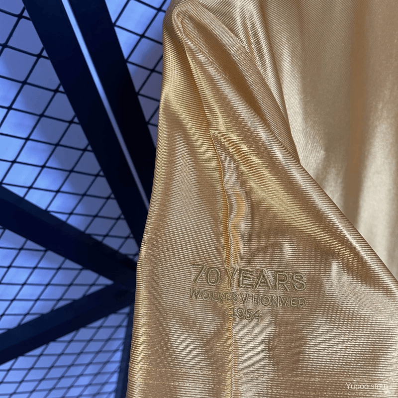 25/26 Wolves 70th Anniversary Yellow — imagen 9