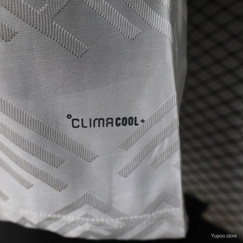 Player Version 26/27 Juventus White with Dark Green Special Edition Jersey — imagen 2